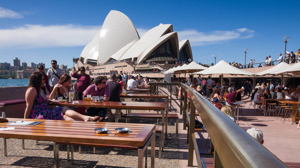 Opera Bar - Image 2